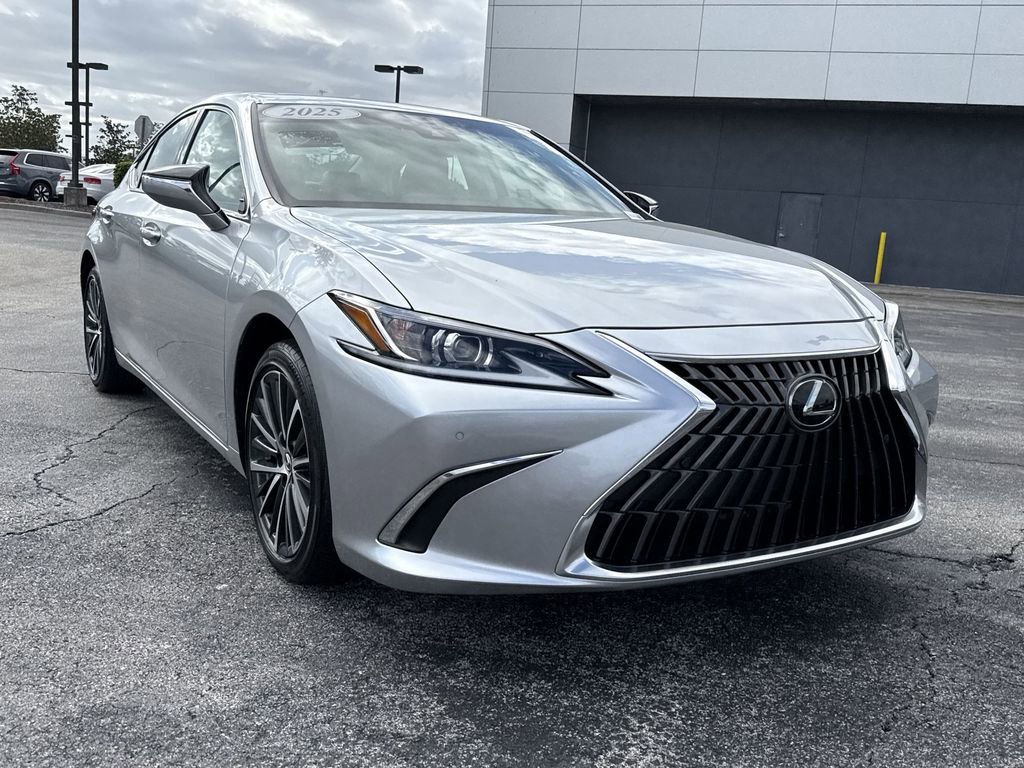 Used 2025 Lexus ES 350 w/ Premium Package image 12