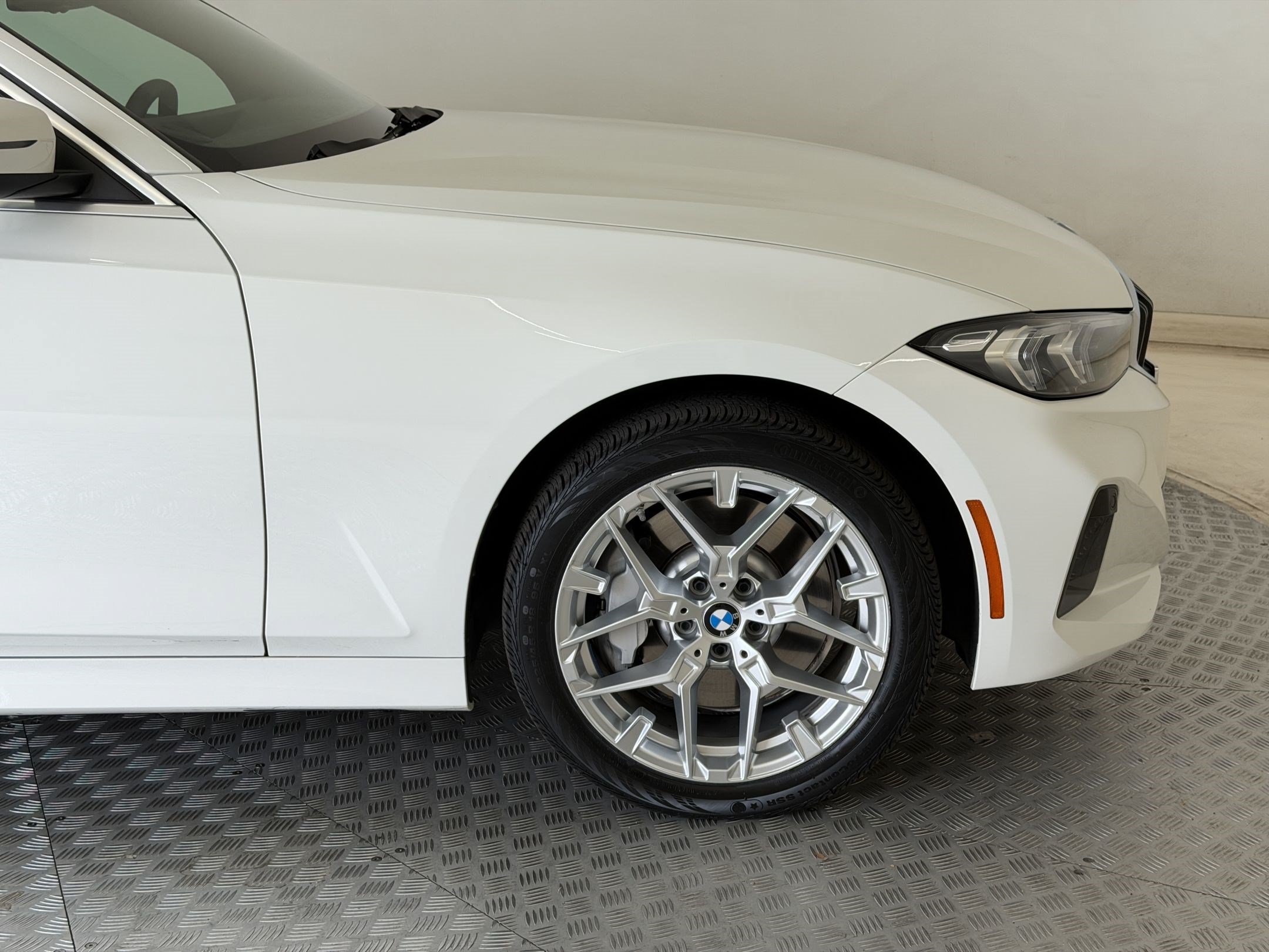 Used 2026 BMW 330i xDrive Sedan AWD/4WD image 13