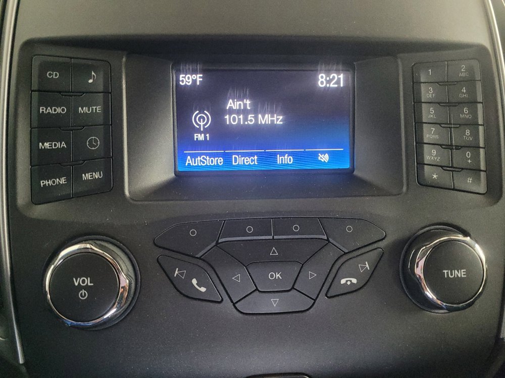 Used 2017 Ford Edge SE FWD image 25