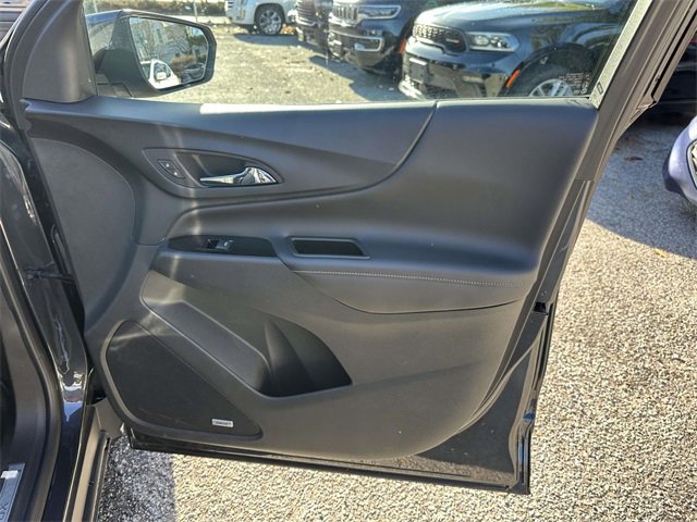 Used 2022 Chevrolet Equinox Premier image 27