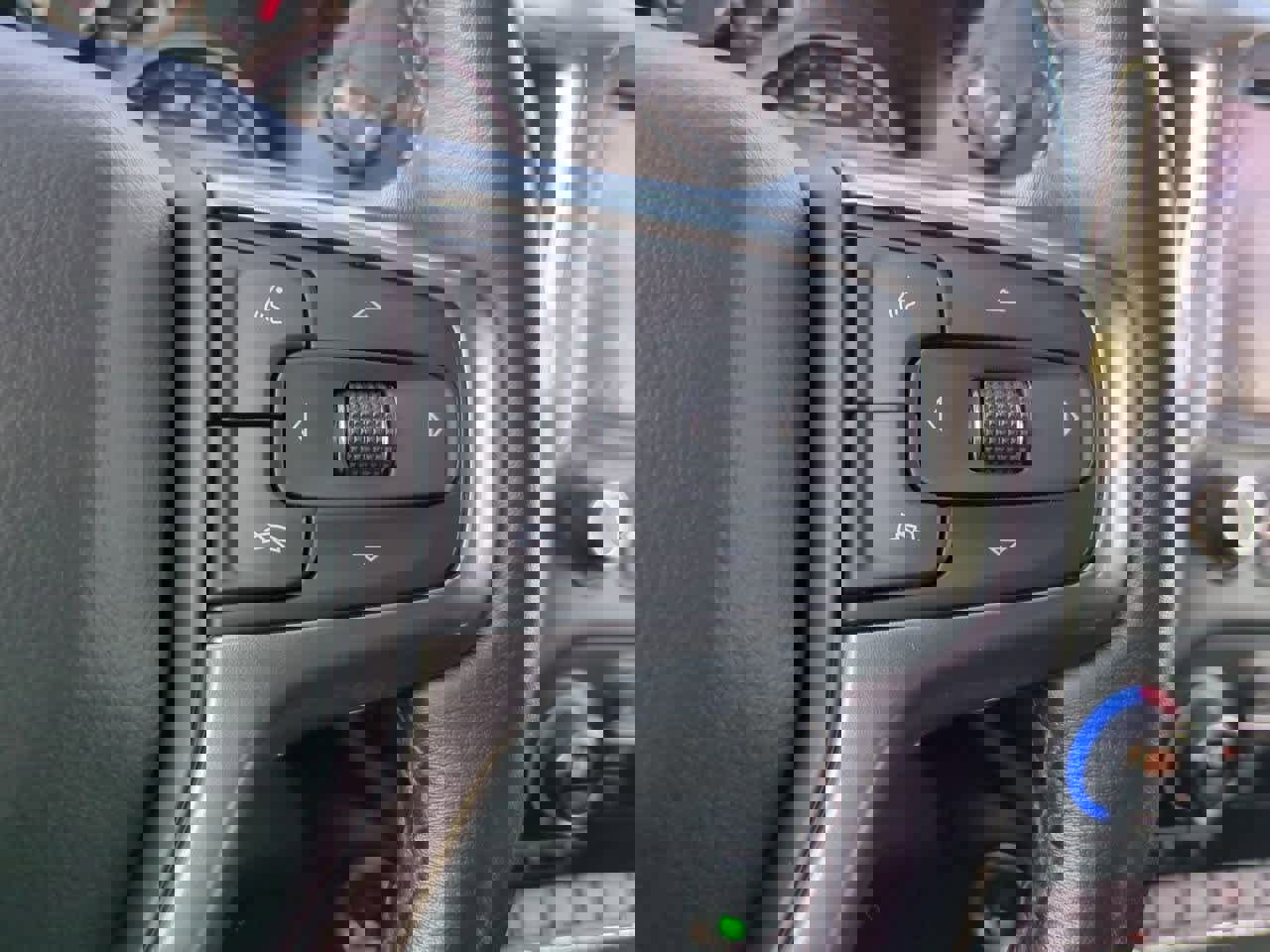 Used 2021 Chevrolet Silverado 1500 LT Trail Boss w/ Convenience Package II image 23