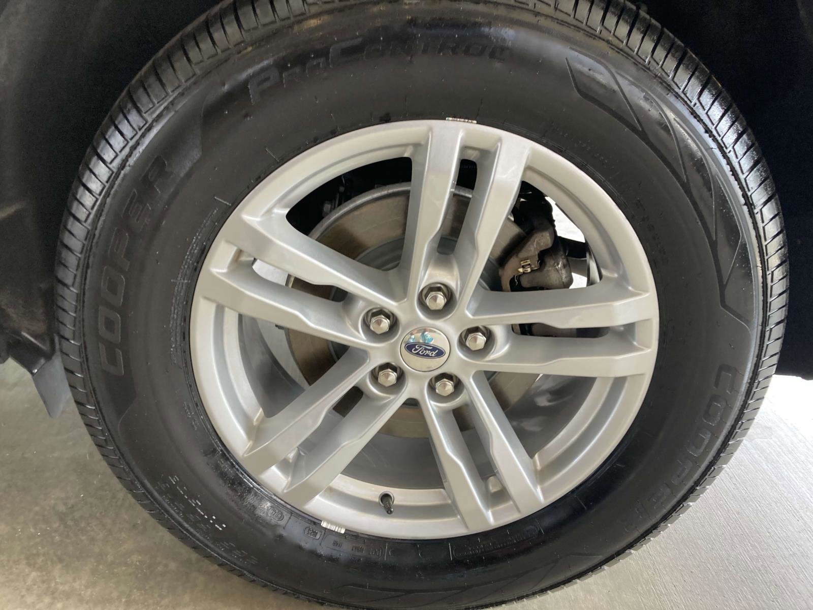 Used 2022 Ford Explorer XLT RWD image 12