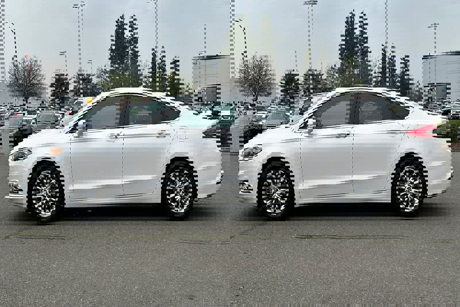 Used 2017 Ford Fusion SE image 9