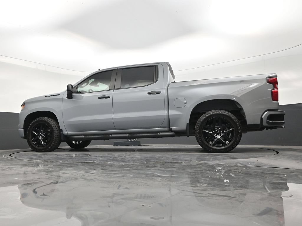 Used 2024 Chevrolet Silverado 1500 Custom w/ Turbomax Blackout Package RWD image 21