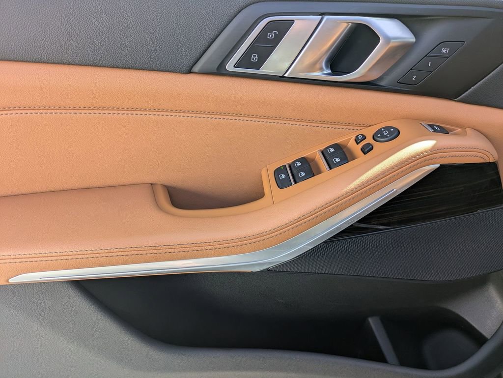 Certified 2023 BMW X5 xDrive40i AWD/4WD image 11