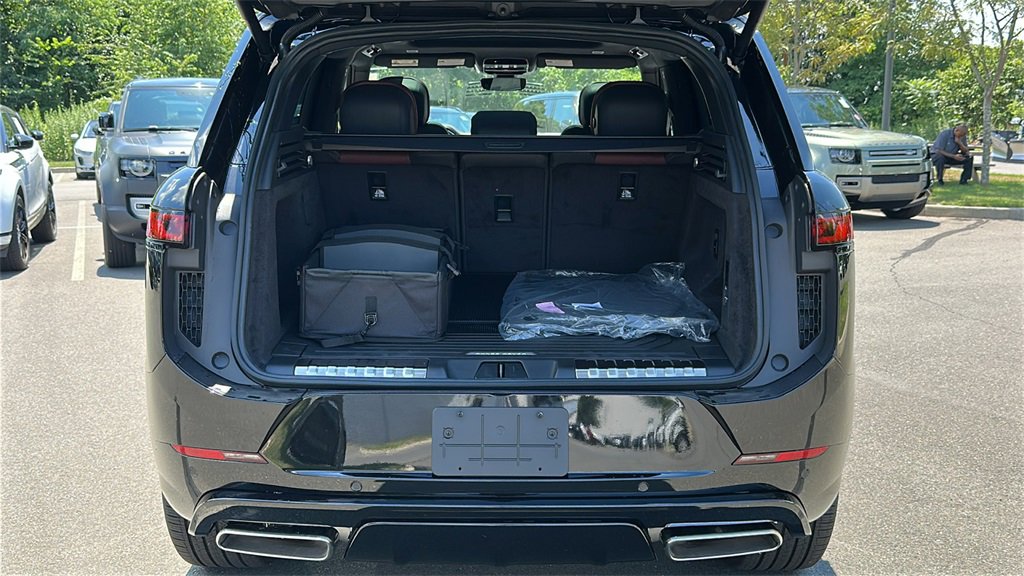 New 2025 Land Rover Range Rover Sport Dynamic SE image 27
