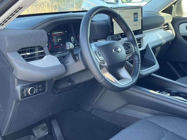 Used 2025 Ford Explorer Active image 14