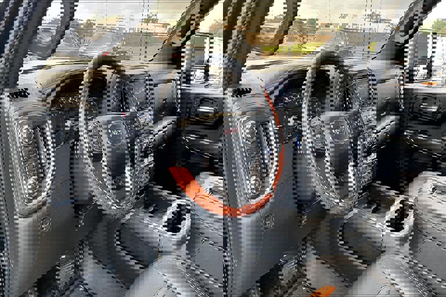 Used 2022 GMC Sierra 2500 AT4 image 14