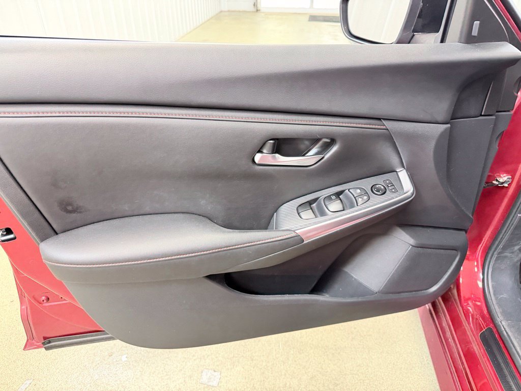 Used 2024 Nissan Sentra SR FWD image 10