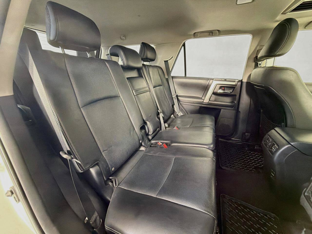 Used 2014 Toyota 4Runner Limited AWD/4WD image 41