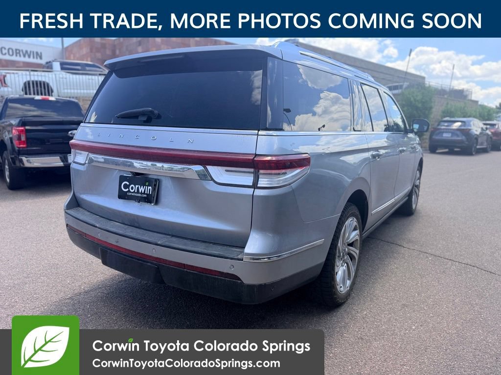Used 2024 Lincoln Navigator L Reserve AWD/4WD image 9
