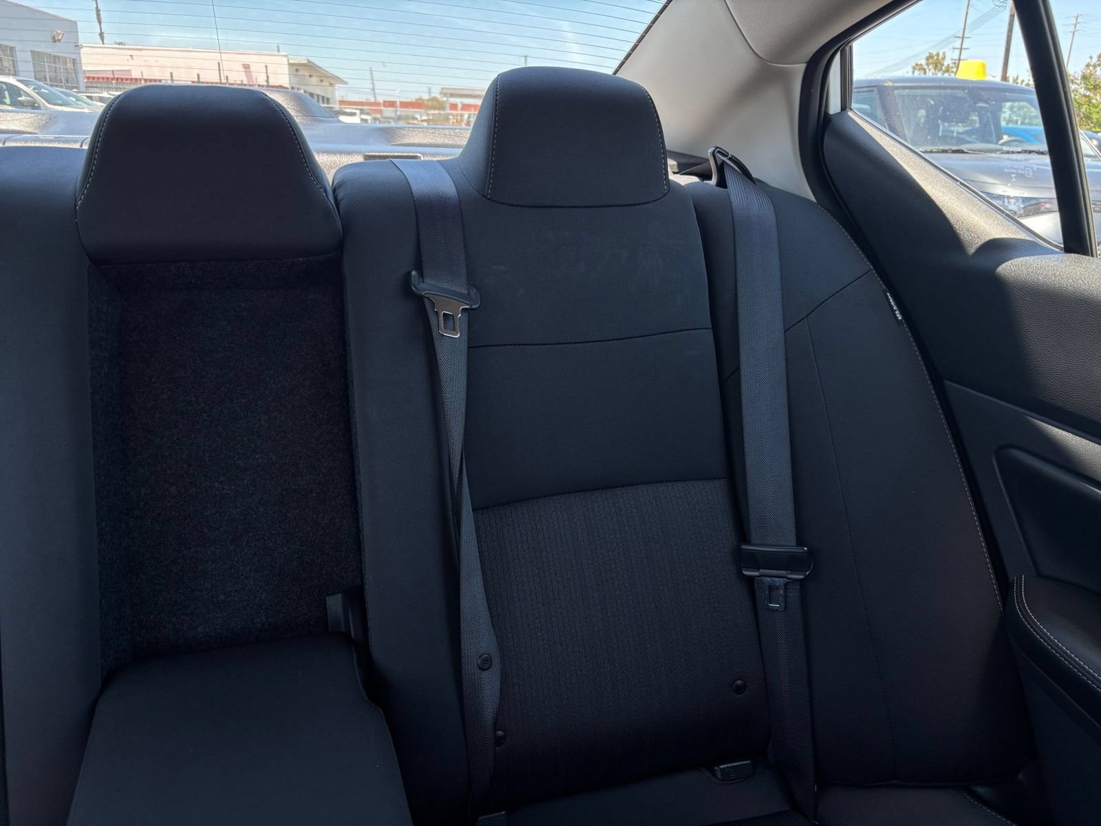 Used 2025 Nissan Altima 2.5 SV FWD image 38