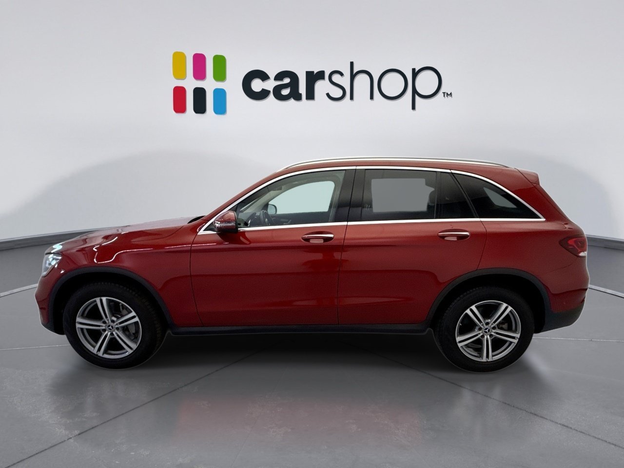 Used 2021 Mercedes-Benz GLC 300 4MATIC w/ Premium Package image 2