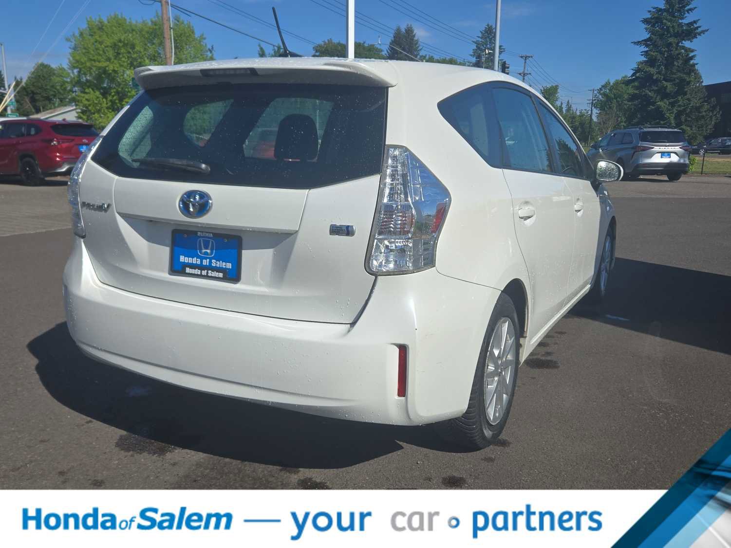 Used 2012 Toyota Prius V Three FWD image 4