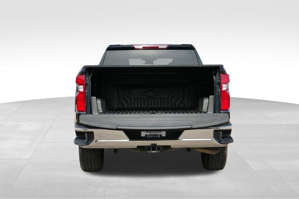 Used 2022 Chevrolet Silverado 1500 LT image 11
