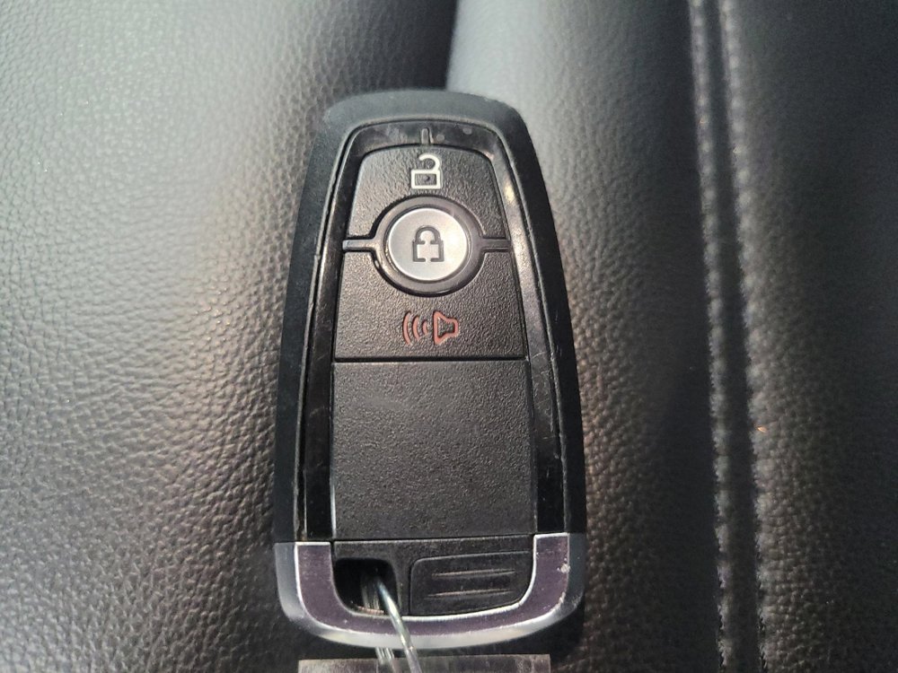 Used 2023 Ford Edge SEL image 32