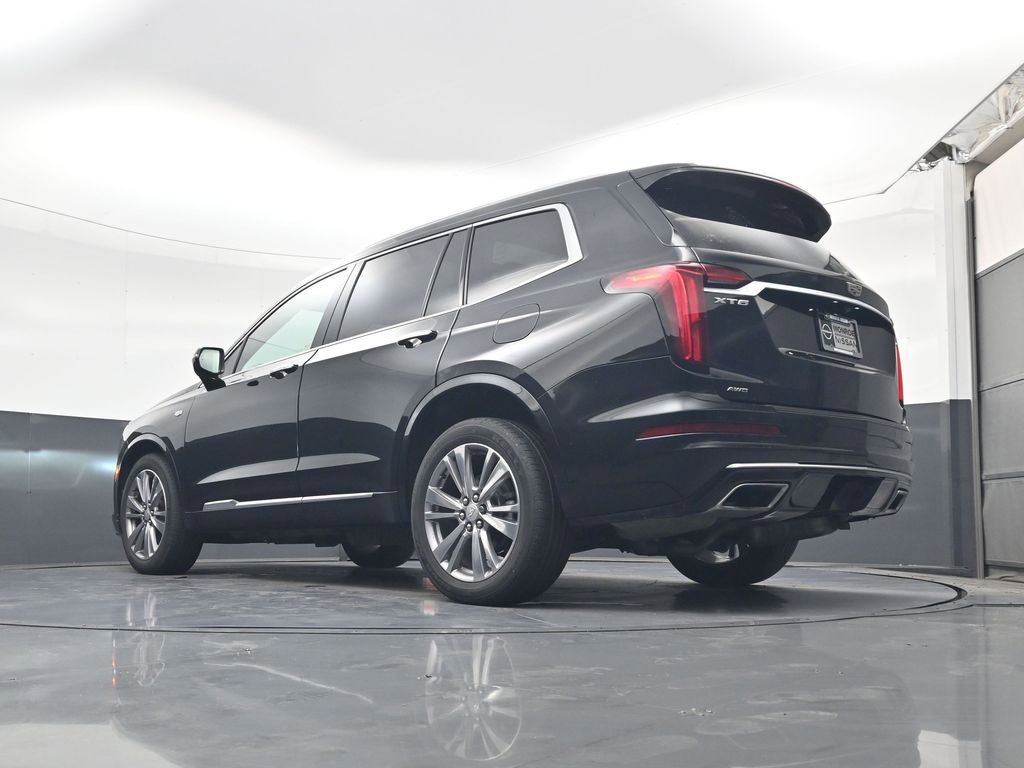 Used 2023 Cadillac XT6 Premium Luxury image 22
