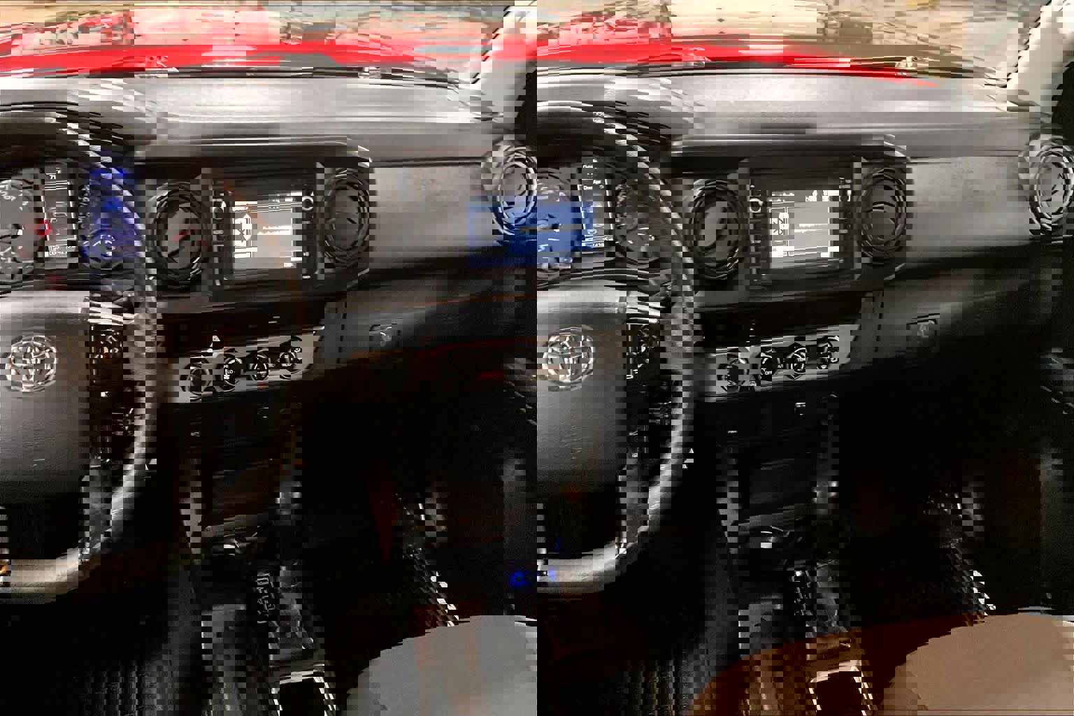 Used 2018 Toyota Tacoma SR w/ SR Convenience Package image 7