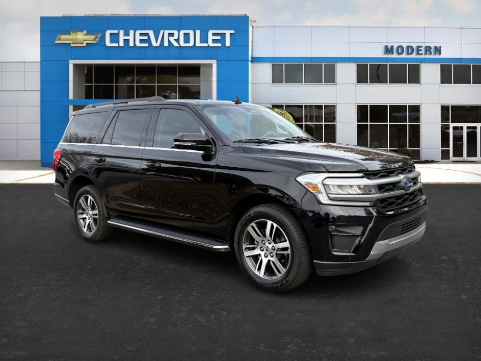 Used 2023 Ford Expedition XLT image 6