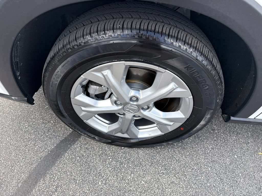 Certified 2025 Honda HR-V LX image 38