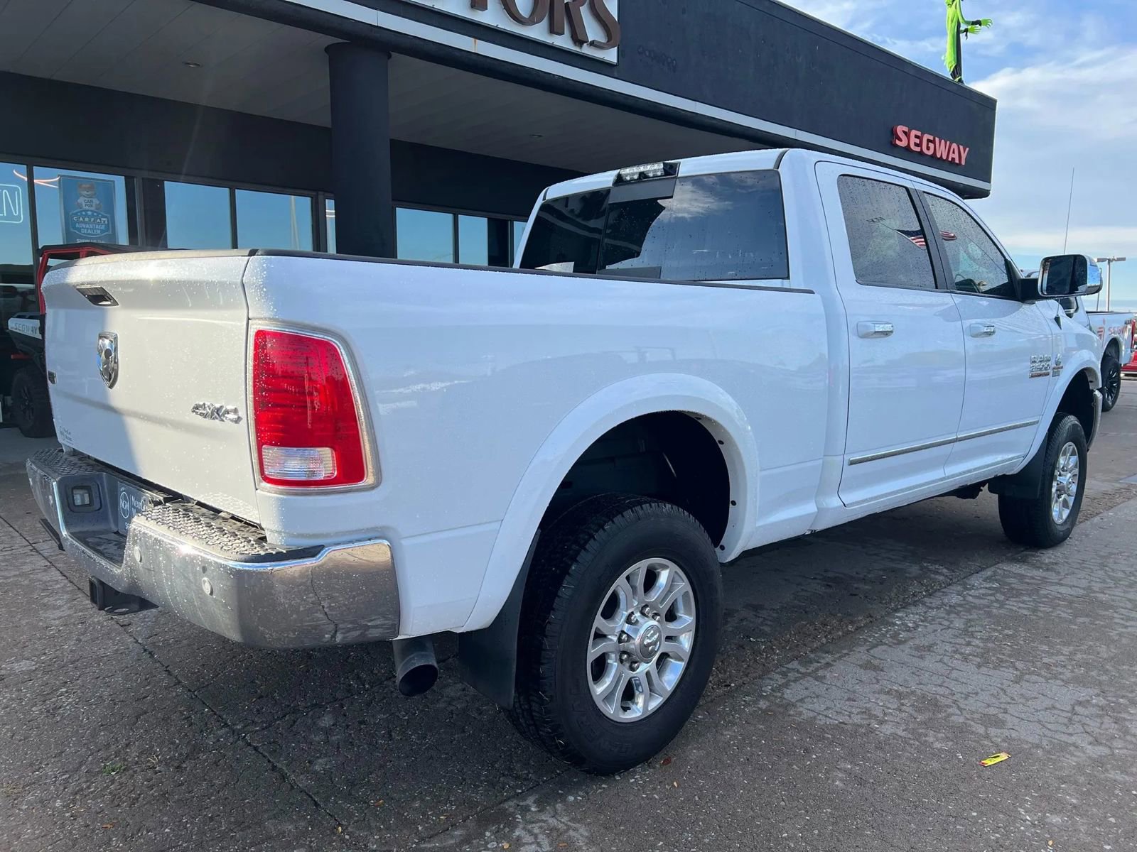 Used 2018 RAM 2500 Laramie w/ Convenience Group image 9