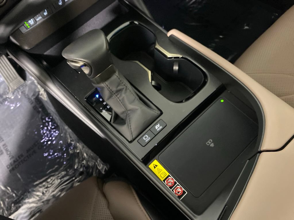 Used 2025 Lexus ES 300h w/ Accessory Package (Z1) FWD image 23
