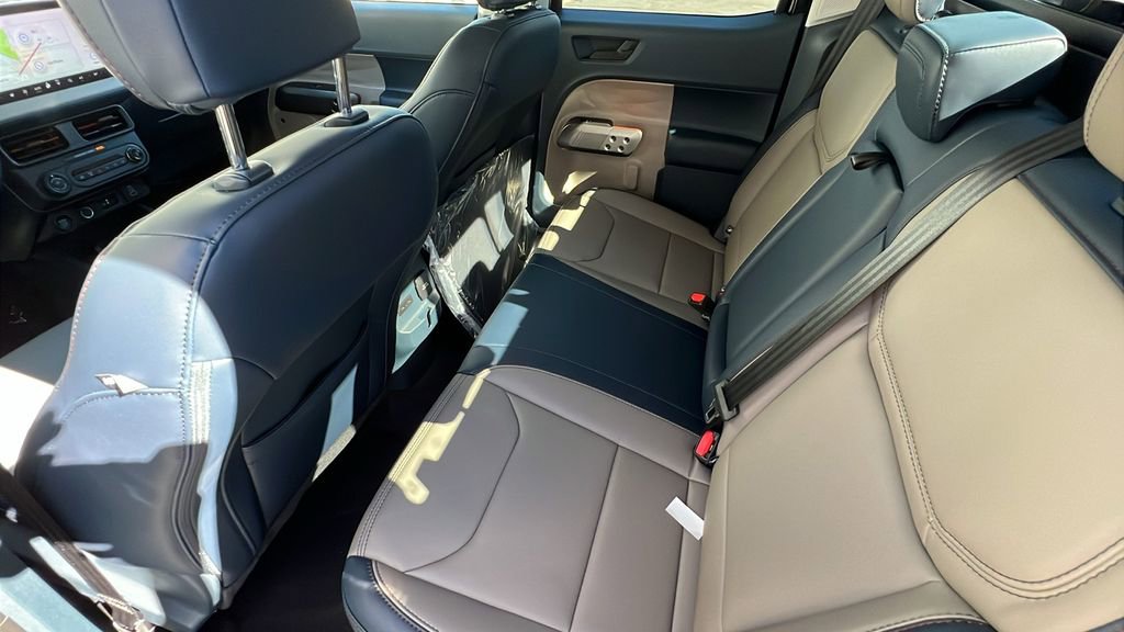 New 2025 Ford Maverick Lariat w/ 4K Tow Package image 8