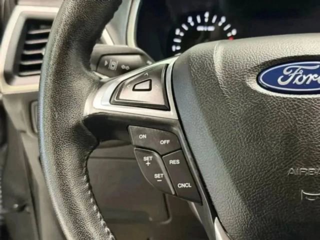 Used 2019 Ford Edge SEL FWD image 35