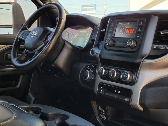 Used 2024 RAM 3500 Tradesman image 26