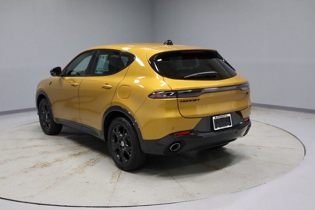 Used 2024 Dodge Hornet R/T w/ R/T Blacktop Package AWD/4WD image 9