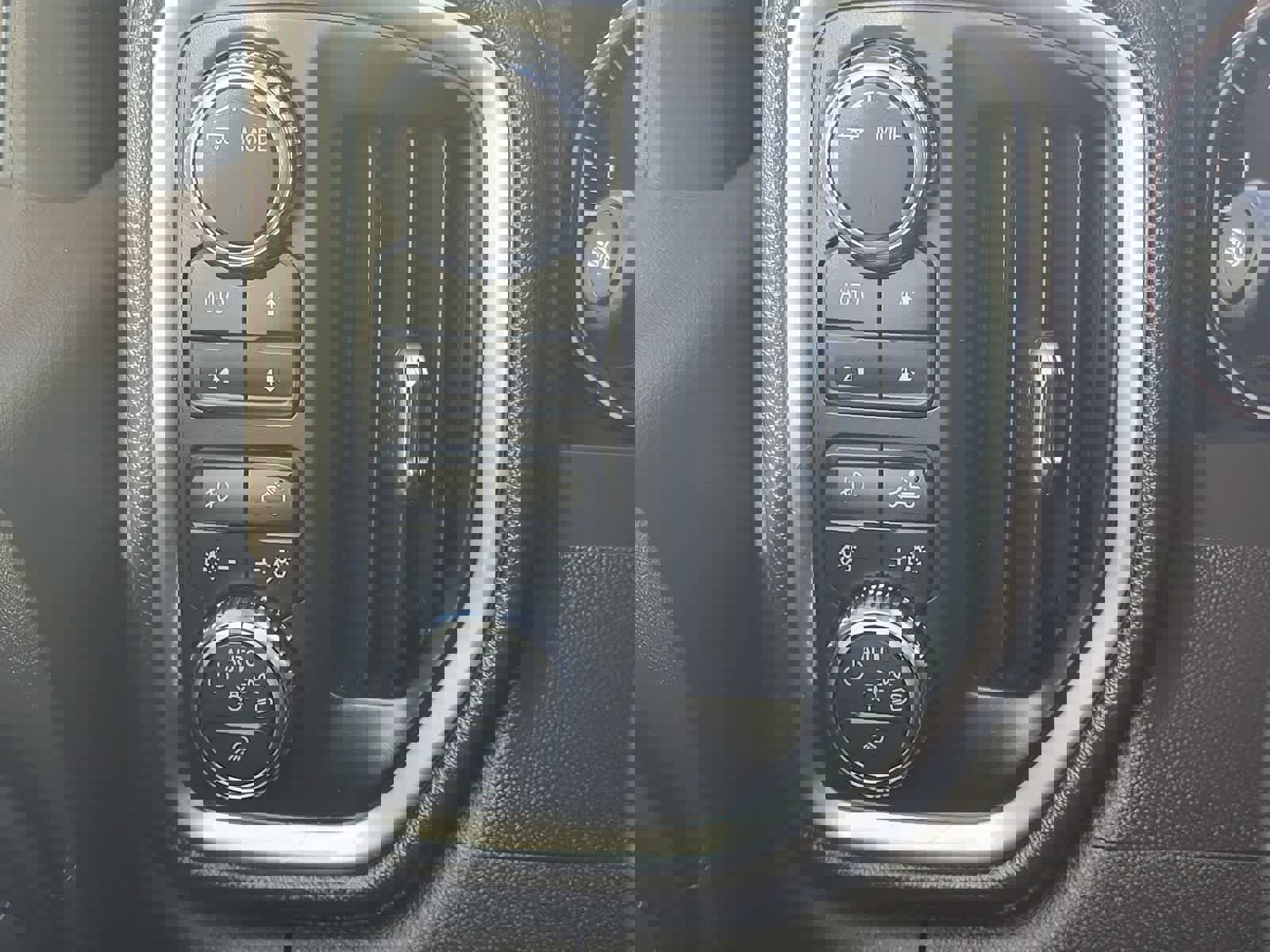 Used 2021 GMC Sierra 1500 Denali w/ Driver Alert Package II image 18