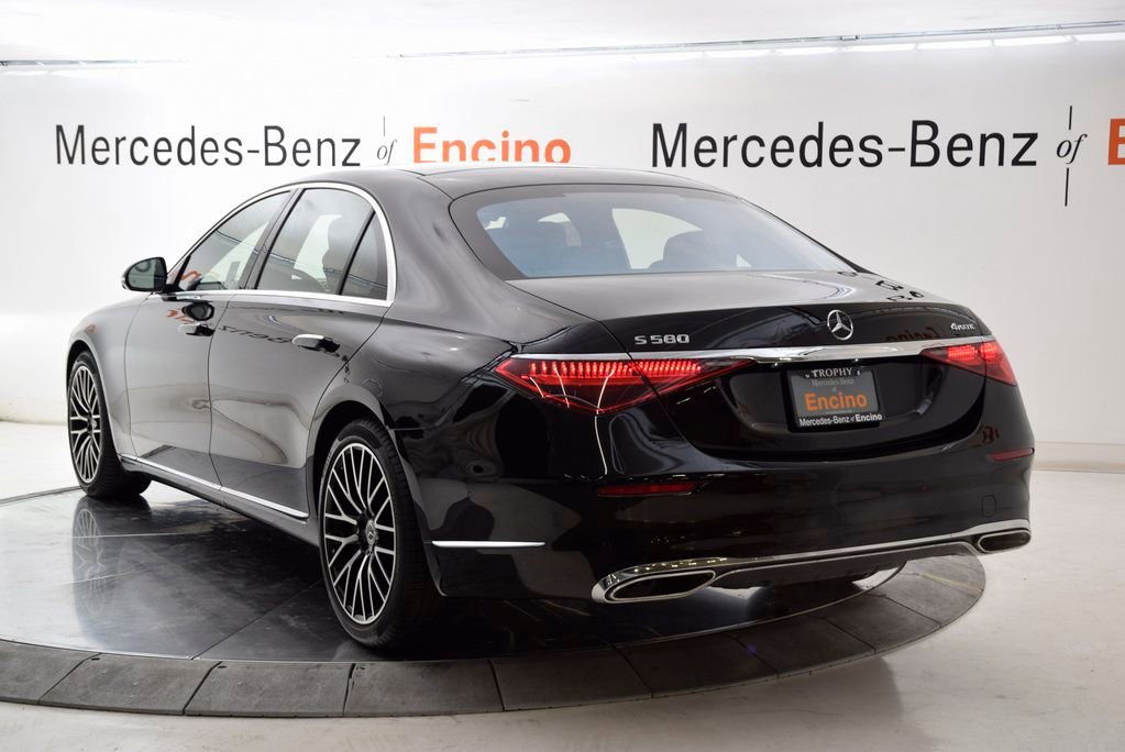 Used 2025 Mercedes-Benz S 580 4MATIC Sedan image 5