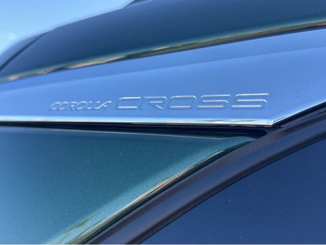 Used 2022 Toyota Corolla Cross XLE w/ Convenience Package image 40