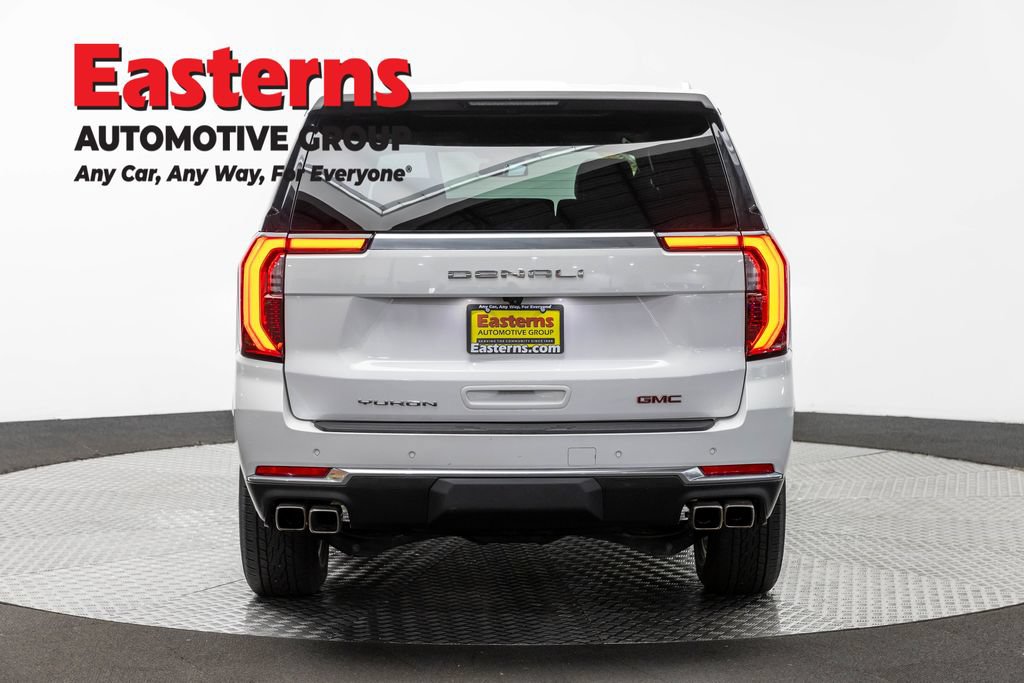 Used 2025 GMC Yukon XL Denali AWD/4WD image 6