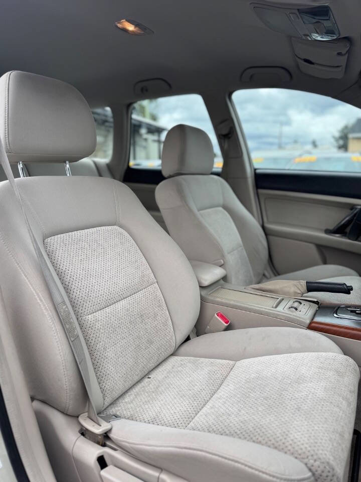 Used 2005 Subaru Outback 2.5i image 7