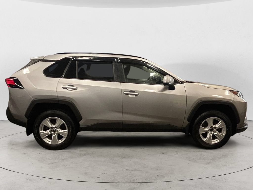 Used 2019 Toyota RAV4 XLE w/ Convenience Package AWD/4WD image 7