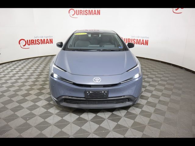 Used 2025 Toyota Prius LE image 18