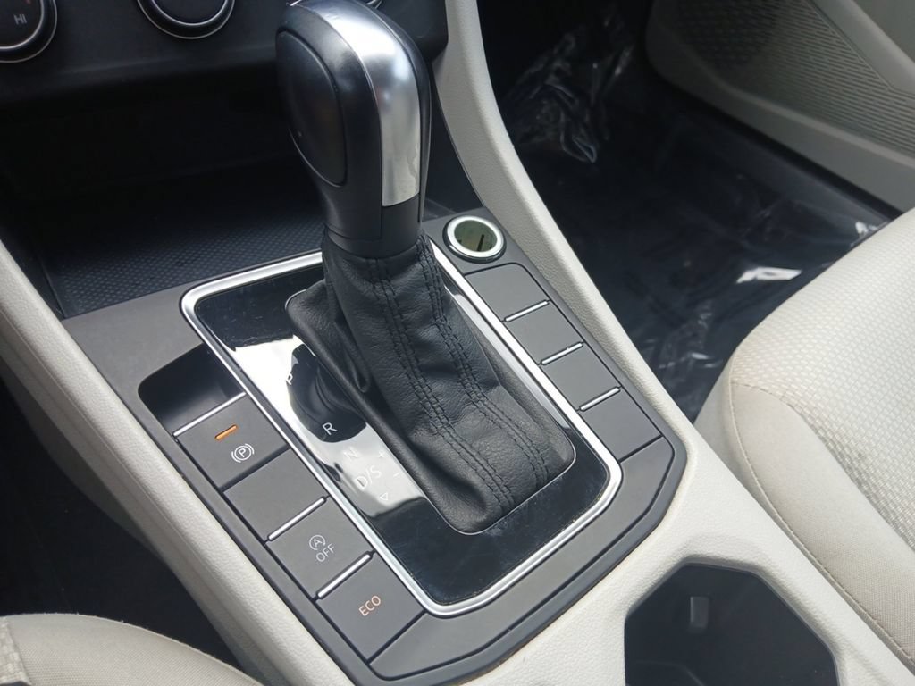 Used 2019 Volkswagen Jetta S w/ Driver Assistance Package FWD image 38