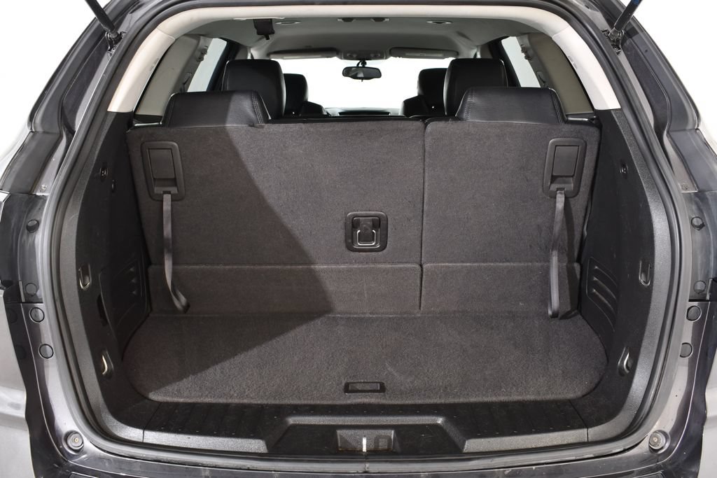 Used 2017 Chevrolet Traverse LT w/ Style and Technology Package FWD image 21