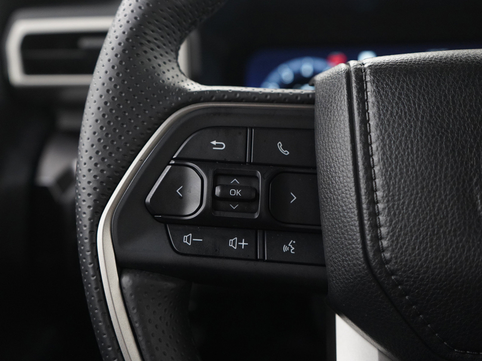 Used 2025 Toyota 4Runner TRD Off-Road Premium w/ Tow Technology Package AWD/4WD image 26
