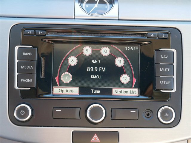 Used 2013 Volkswagen CC Lux image 34