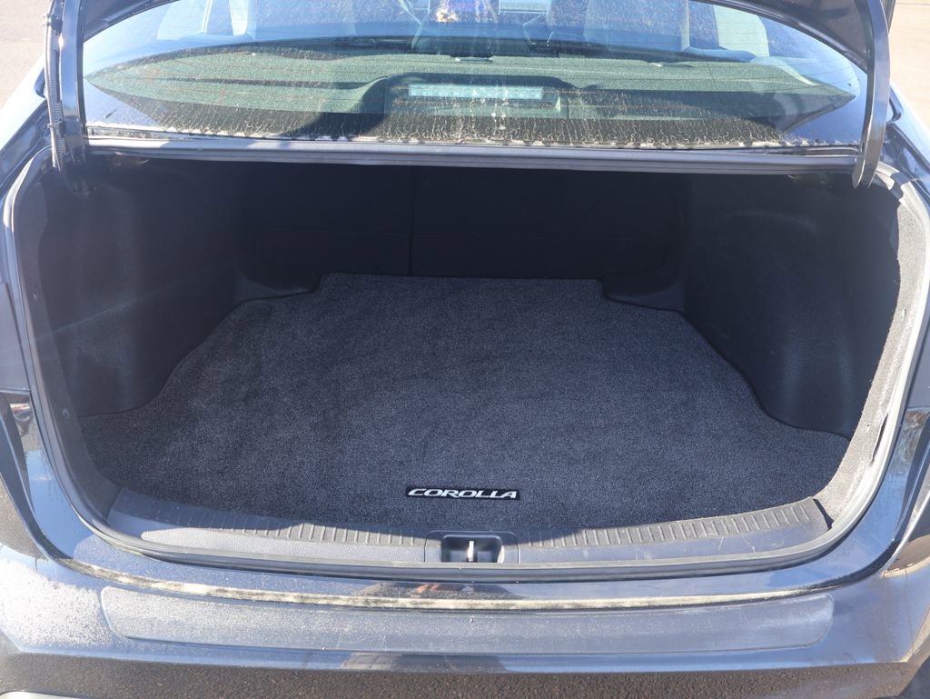 Used 2023 Toyota Corolla XSE w/ Carpet Mat Package (TMS) FWD image 6