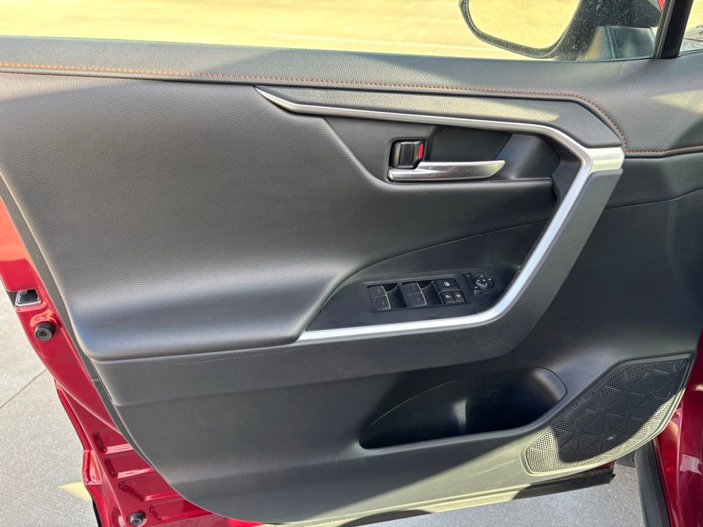 Used 2024 Toyota RAV4 Adventure image 15