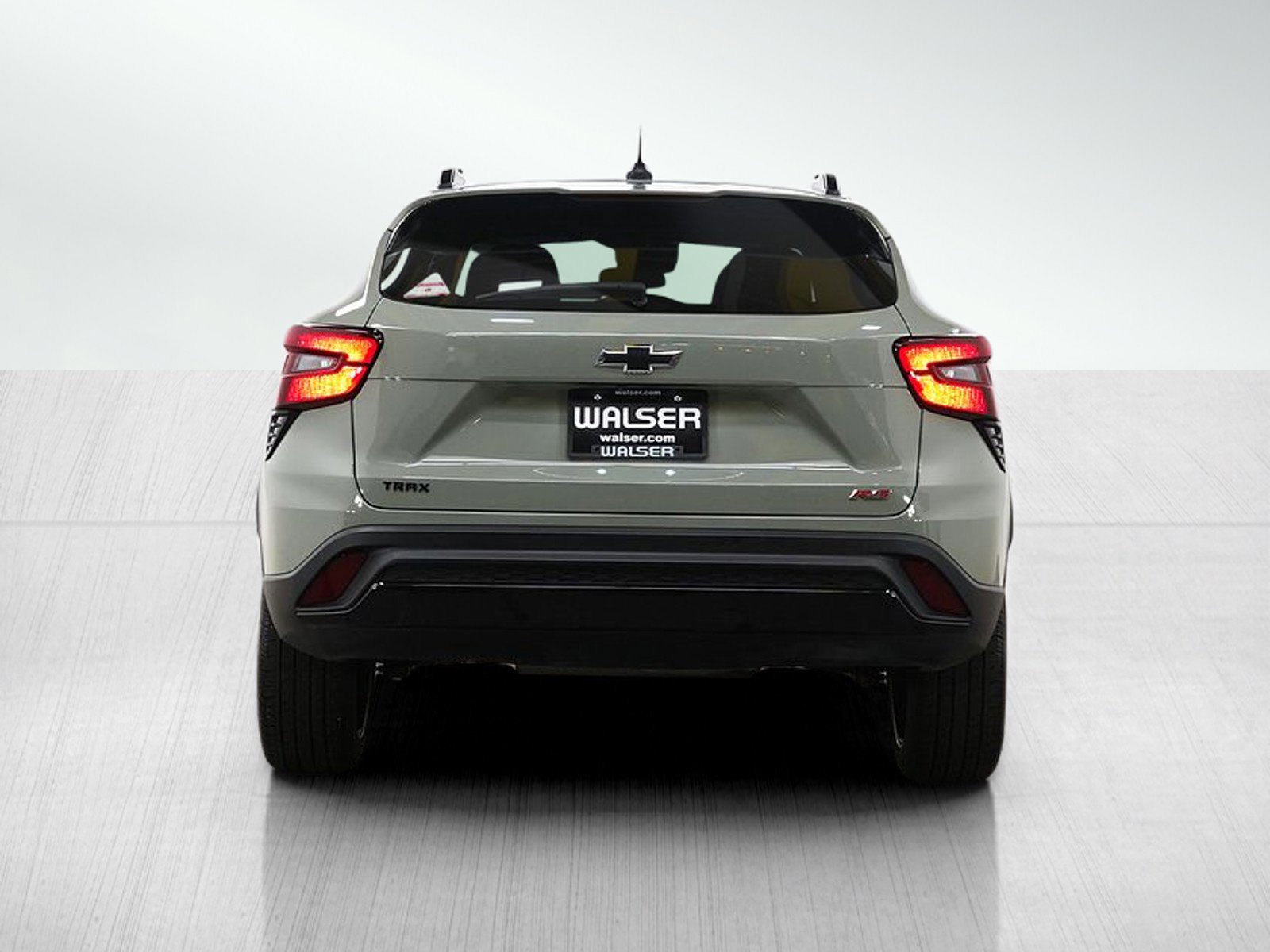 Used 2024 Chevrolet Trax RS w/ Driver Confidence Package FWD image 4