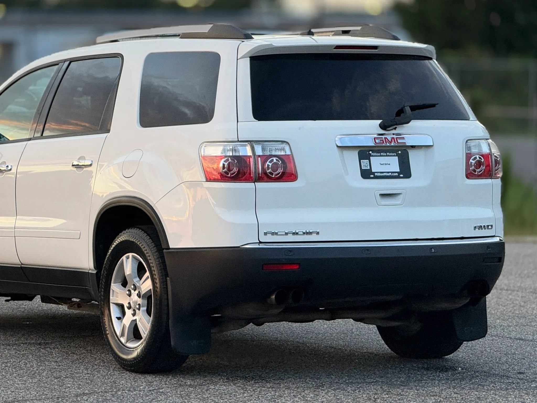 Used 2012 GMC Acadia SLE AWD/4WD image 16