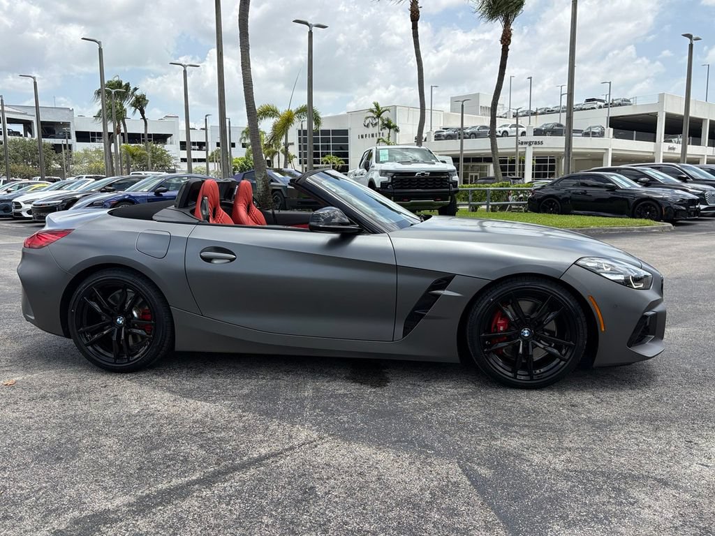 Used 2022 BMW Z4 M40i w/ Premium Package RWD image 7