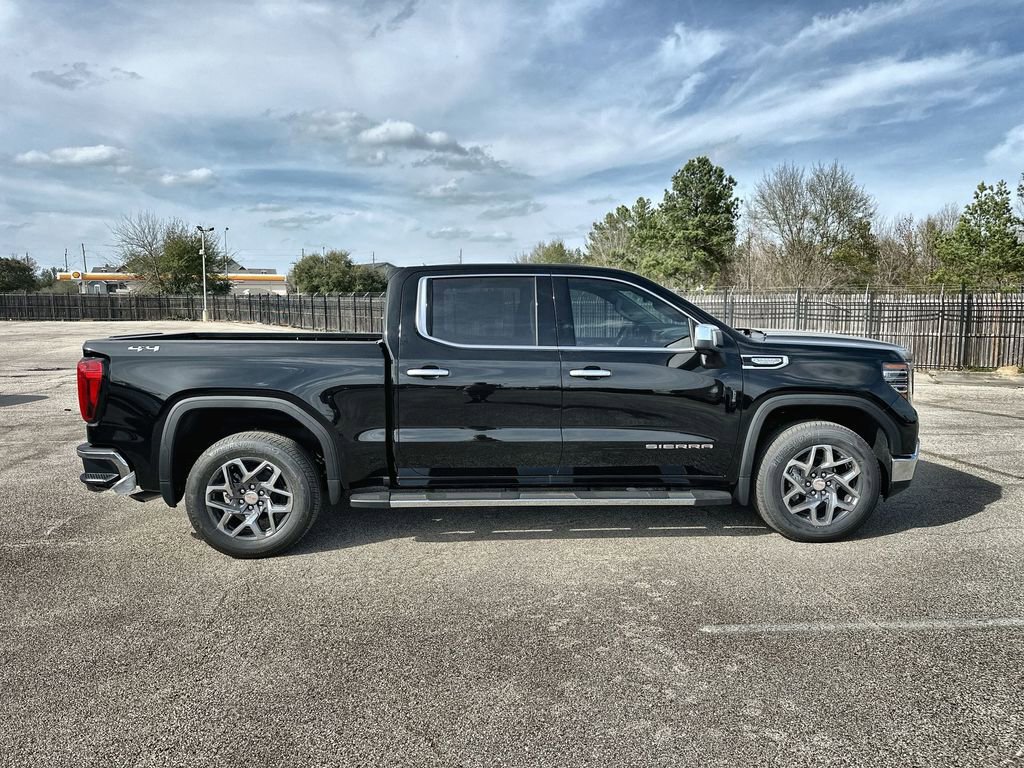 New 2026 GMC Sierra 1500 SLT image 10