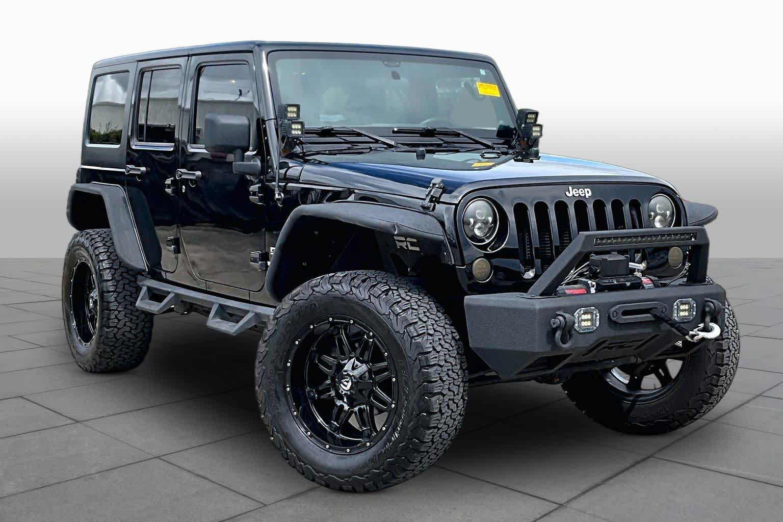Used 2014 Jeep Wrangler Unlimited Sport AWD/4WD image 3
