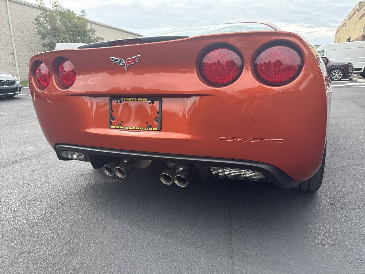 Used 2005 Chevrolet Corvette Coupe w/ Preferred Equipment Group RWD image 17