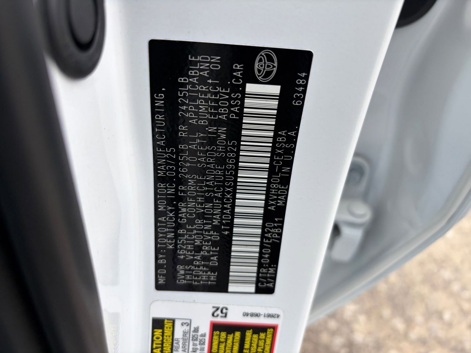 Used 2025 Toyota Camry SE FWD image 28